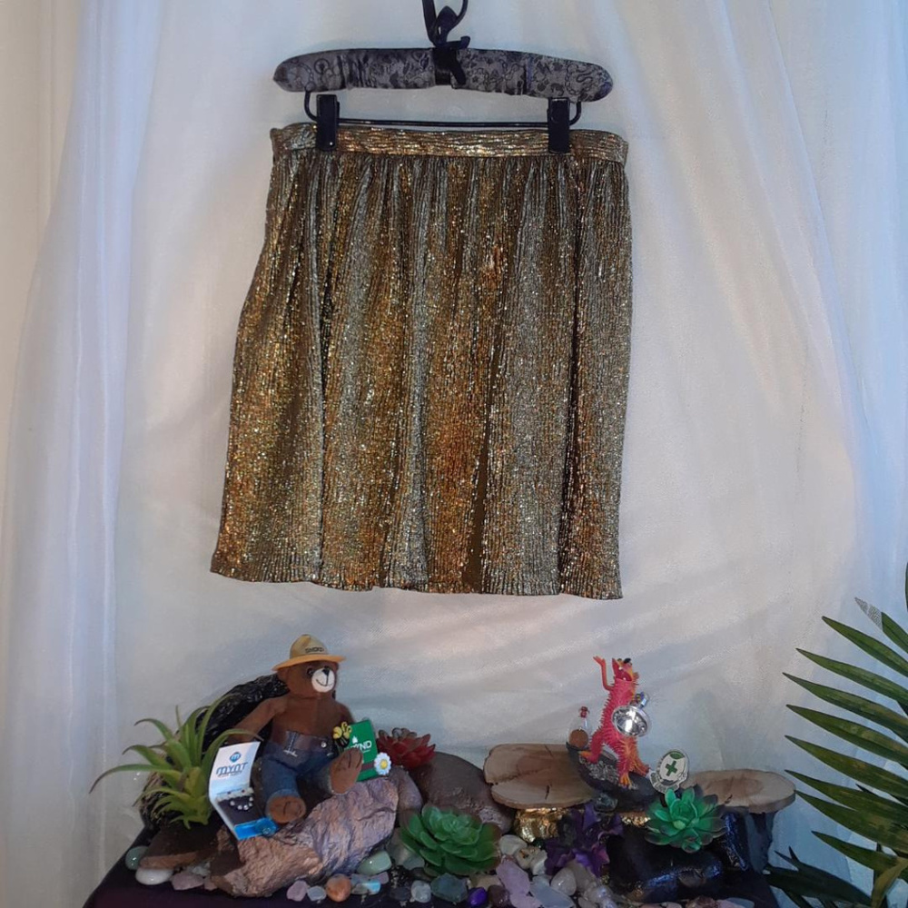 💖NWOT💖Olsenboye Flirty Party Girl Gold Skirt